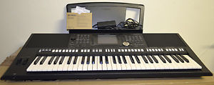 YAMAHA PSR -S950 KEYBOARD