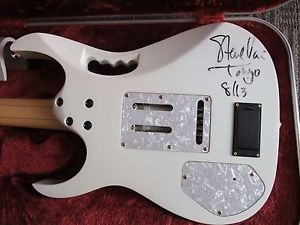 Ibanez JEM7V Electric Guitar Steve Vai's autograph and date, place entered