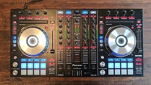 Pioneer DDJ-SX Digital DJ Controller with case