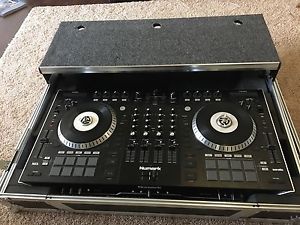 Numark NS7ii DJ Controller with flight case