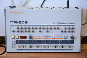 Roland TR-909 Rhythm Composer analog drum machine! professional overhauled!!