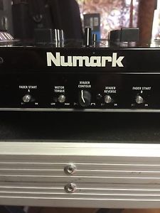 Numark NX7 Serato DJ controller