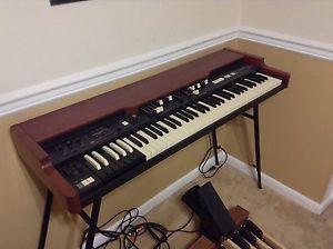 Hammond XK3 and EXP 100F organ