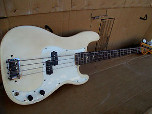 1972 FENDER PRECISION BASS USA
