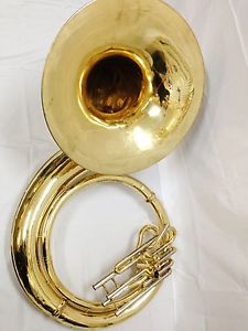 Yamaha Sousaphone,  lacquer excellent conditions / Tuba Yamaha usada.