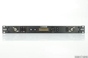 LINE 6 Relay G90 Wireless Receiver & 2 LINE 6 TBP12 Transmitters 2.4GHz #27703