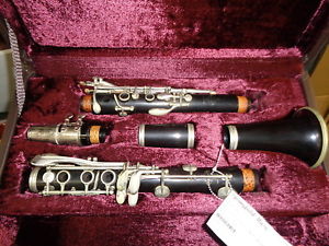 used Buffet Crampon R-13 Professional Bb Clarinet with case + mouthpiece