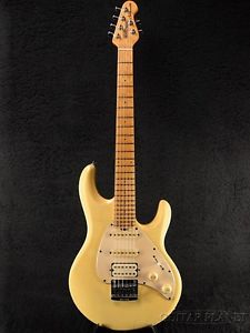 MUSIC MAN Silhouette -White / Maple- Used w / Gigbag