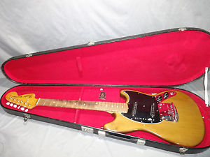 VINTAGE 1974 FENDER MUSTANG ELECTRIC GUITAR w/ Case