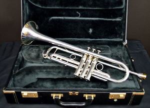 YAMAHA YTR-8335RGS Trumpet Used  w/Hardcase