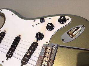 Fender American Standard Stratocaster Jade Pearl with Custom Pickups USA w Case