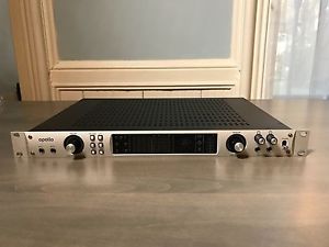 Universal Audio UAD2 Quad Apollo w Thunderbolt Card Installed