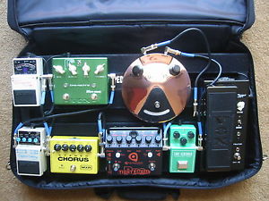 PEDALTRAIN PT-2-SC BOARD VOODOO LABS PEDAL POWER PLUS POWER SUPPLY & 8 PEDALS