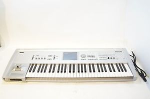 KORG Triton Classic 61Key Workstation Synthesizer Sampler Keyboard