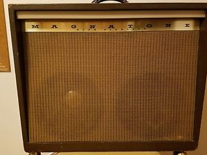 Vintage 1960's Magnatone Custom 280 Amplifier Vibrato Tube Amp