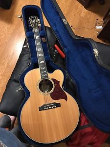 gibson acoustic guitar J 185 EC