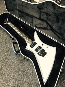 Jackson KE-3 in Case - Used, White