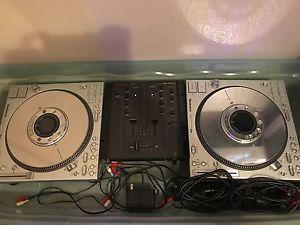 Technics SL-DZ1200 x2 Bundle (w/ Mixer)