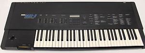 Korg DSS‑1 Sampling Synthesizer W/ Factory Memory Mod / FX Disc / Manual & HD