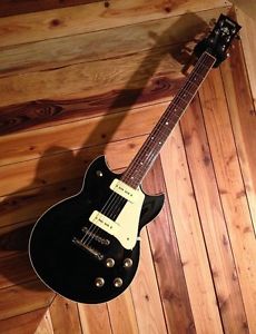 Yamaha Electric Guitar SG 1802 B