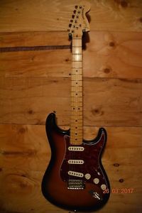 2010 Fender STRATOCASTER Electric Guitar AMERICAN Special Tobbaco Burst w/Case!