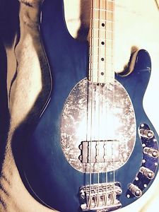 Ernie Ball Music Man Stingray 4- String Bass w/ drop tuning switch and case