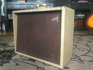 Vintage 1959 Gibson Explorer Amplifier GA-18