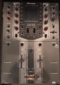 Pioneer DJM-909 Mixer