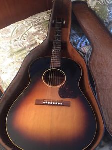 1954 Gibson LG-1 Aoustic Guitar W/ Case