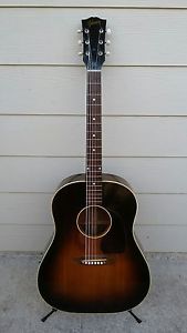 1950 Gibson J-45 Acoustic Guitar w/ Hard Shell Case