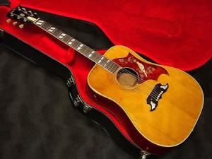 Gibson Dove 1969 Natural Top Gui