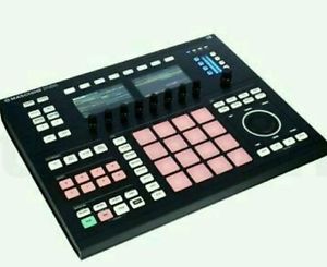 Maschine Studio inkl. Maschine 2.4 Software, Prodector und OVP'