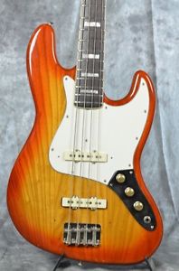 Fender JAZZ BASS 1982 FROM JAPAN/569