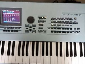 Yamaha MOTIF XS8 Keyboard Synthesizer