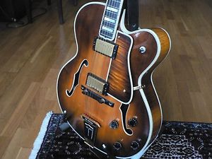 HERITAGE GOLDEN EAGLE GUITAR 1993