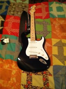 Fender Artist Signature Eric Clapton Signature Electric Guitar Right handed