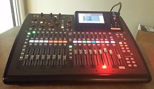 Behringer X32 Compact Digital Mixing Console 32 Channel USB Audio Interface NICE