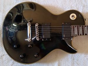 Vintage 70s Magnum LP Custom style with gig bag