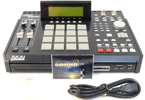 Akai MPC2500 Music Production Center