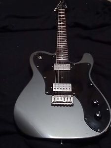 Haar T- Deluxe Guitar