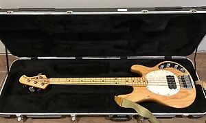 2010 Ernie Ball Music Man Classic Stingray 4 Wood Natural Bass Guitar Maple Neck