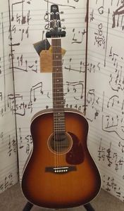Seagull Entourage Rustic QI Acoustic Electric Guitar with Deluxe Backpack Case