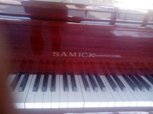 Samick Grand 1988 High Gloss Mah