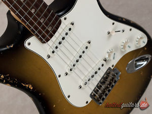 Fender 1971 Stratocaster 4-bolt real vintage Sunburst + Case