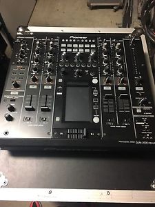 Pioneer DJM 2000 Nexus