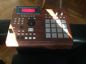 AKAI MPC 2000XL CUSTOM "sakura 桜" WOOD STYLE MIDI PRODUCTION CENTER
