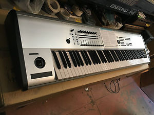 Korg KRONOS 2 / 8  88 Key keyboard Platinum Edition  /in box  //ARMENS//.