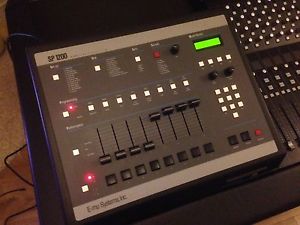 Emu SP1200 sampling drum machine black re-issue with 20 disk factory library