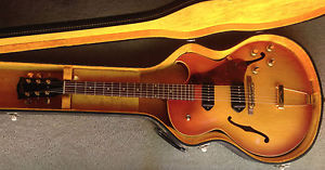 Gibson Guitar Cherry Sunburst ES125 TDC w original HS case