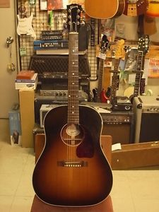 Gibson J-45 Standard guitar FROM JAPAN/512